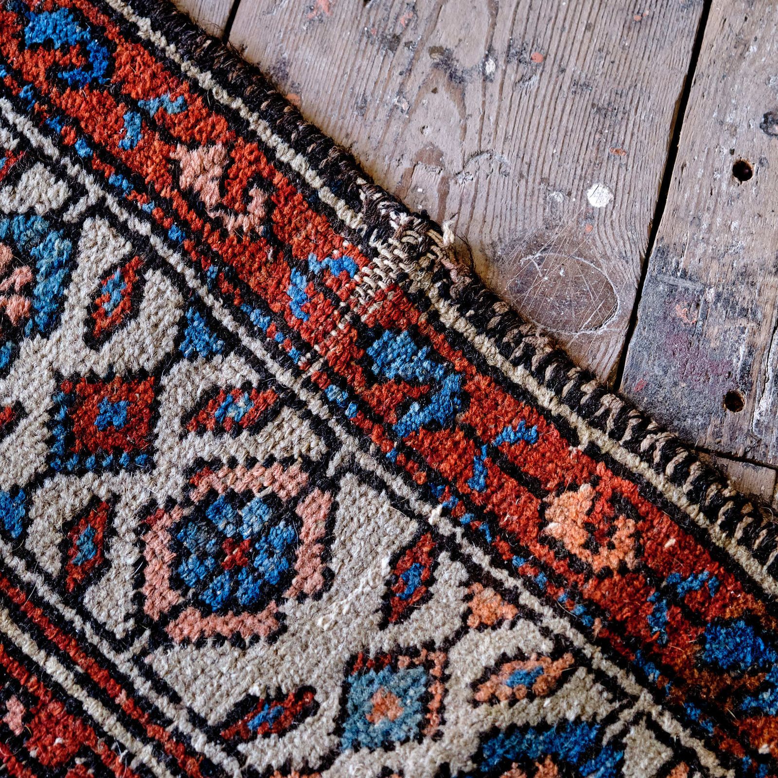 Early 20th Century Hand Knotted Rug photo 895.0