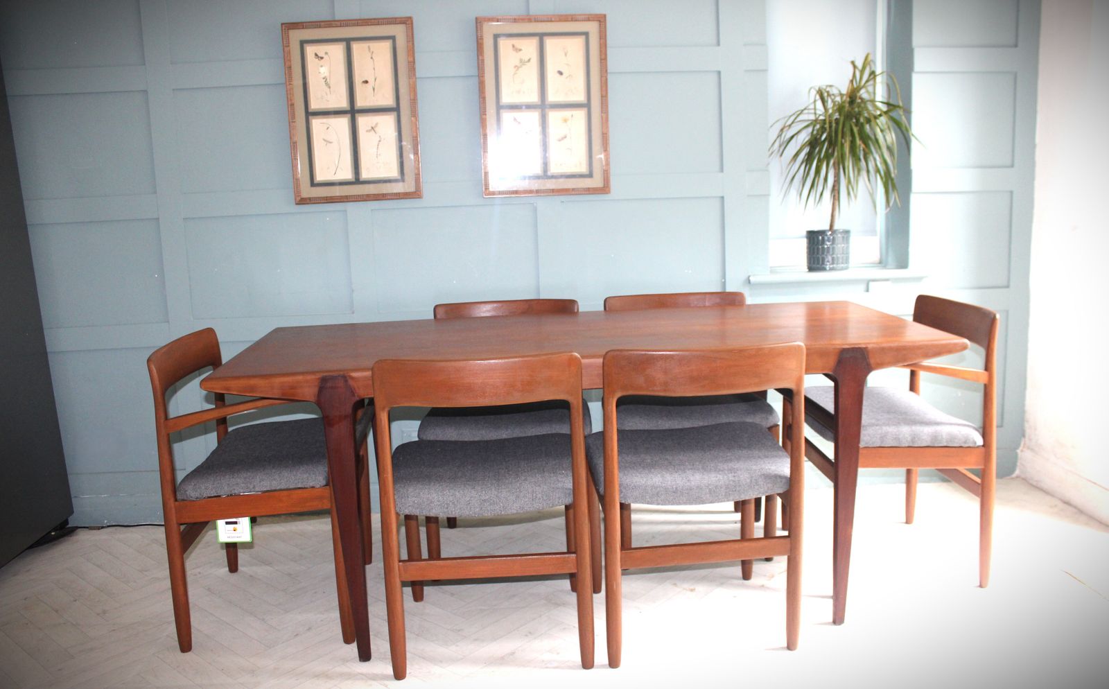 photo vintage Mid Century Fonseca Dining Table By John Herbert For A Younger Ltd – No Chairs