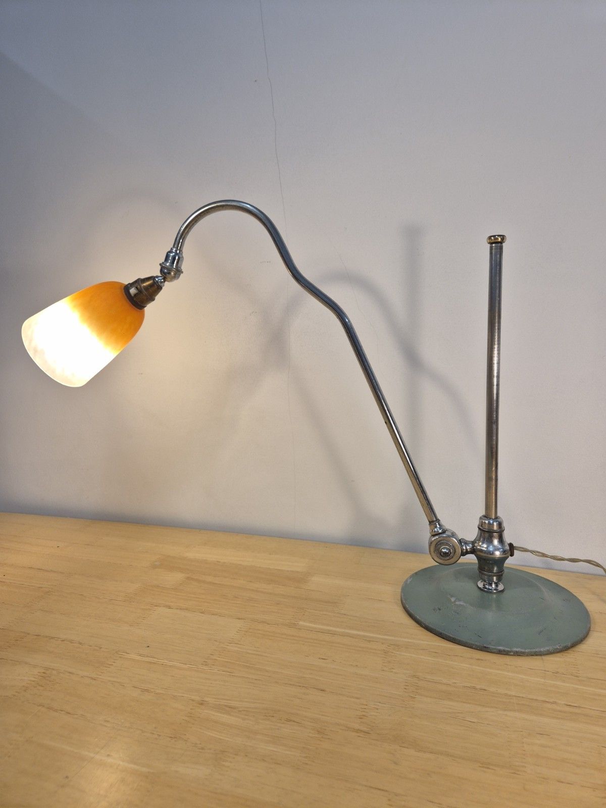 Original 1920s Supreme Adapt O Lite Table Lamp With Period Thomas Schneider Glass Shade photo Lighting