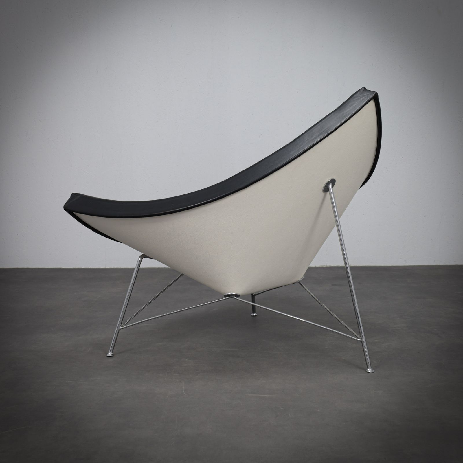 Coconut Lounge Chair In Leather By George Nelson For Vitra, 1955 photo 1750.0