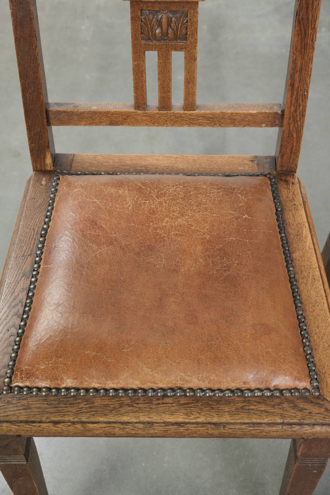 Set Of 4 Antique Oak Dining Chairs In Art Nouveau Style With Sheepskin photo vinterior