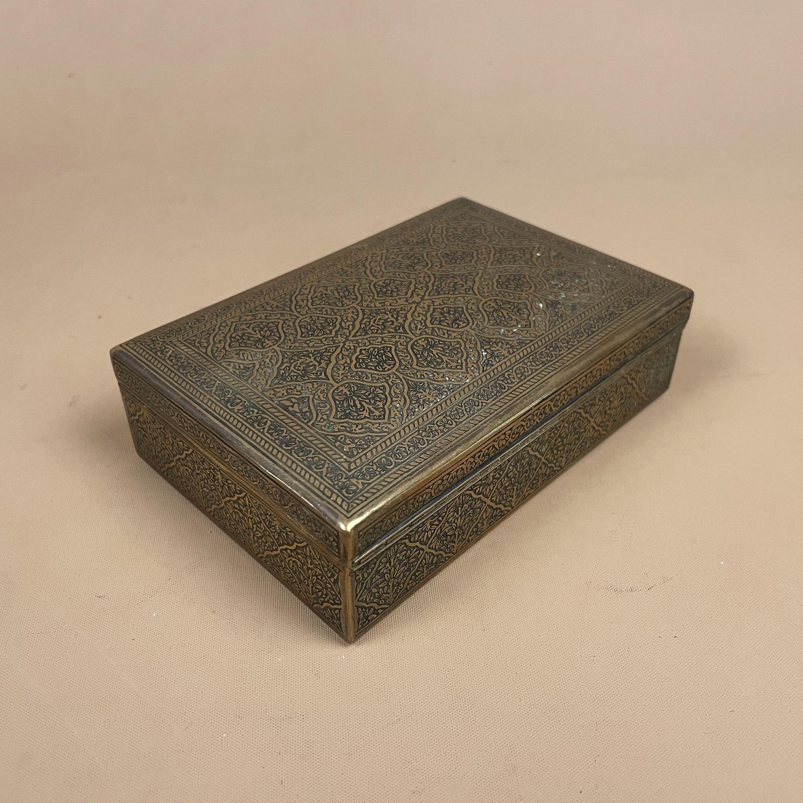 Indian Brass Engraved Box Ornate Floral Jewellery Trinket Keepsake Chest Wooden Interior Lining Dressing Table Decor. photo 55.0