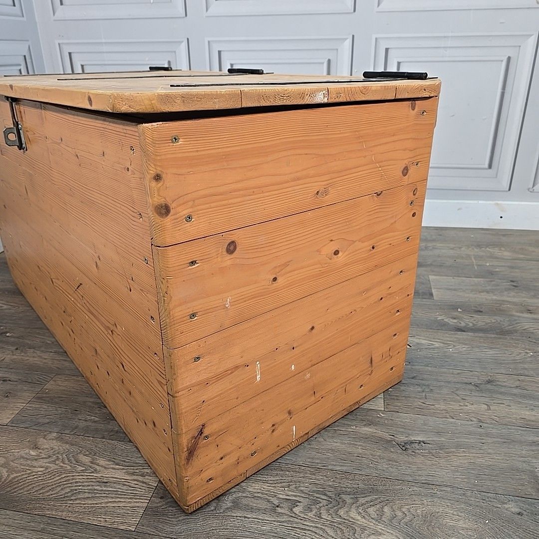 Furniture Vintage Pine Storage Chest Blanket Toy Tool Box Large Trunk Wooden Rustic photo