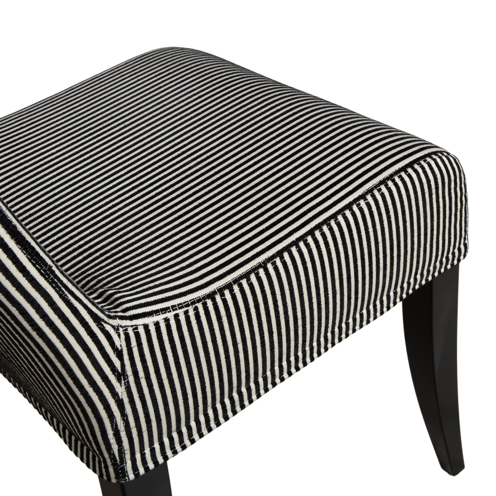 Lot de 8 chaises Wittmann Isis en tissu, motif rayé noir et blanc, salle à manger photo vinterior