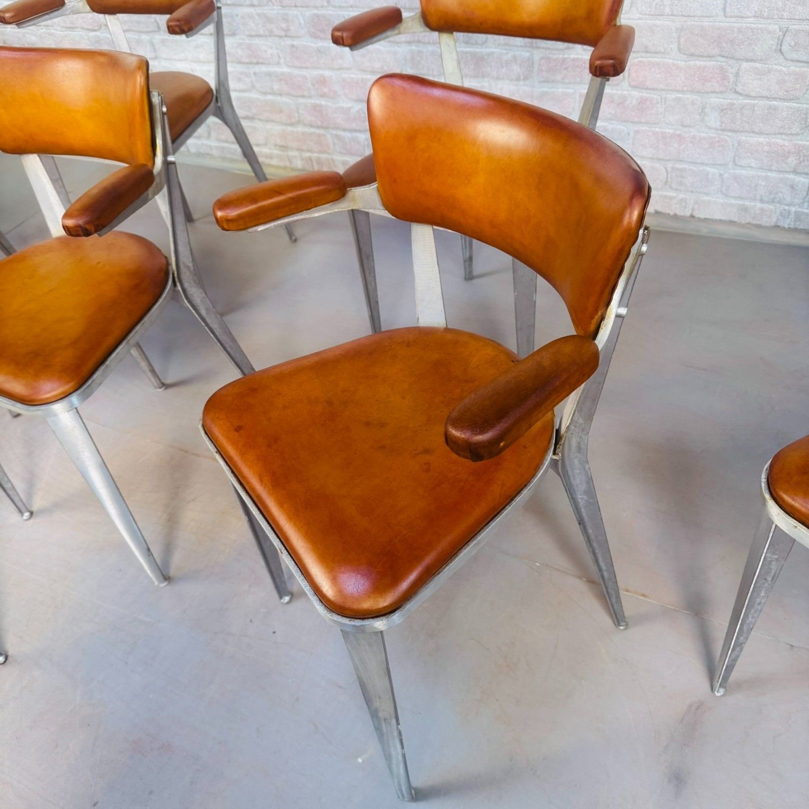 Set Of 10 Ernest Race Ba3 Dining Chairs – Tan Leather Mid Century Modern Icons photo vinterior