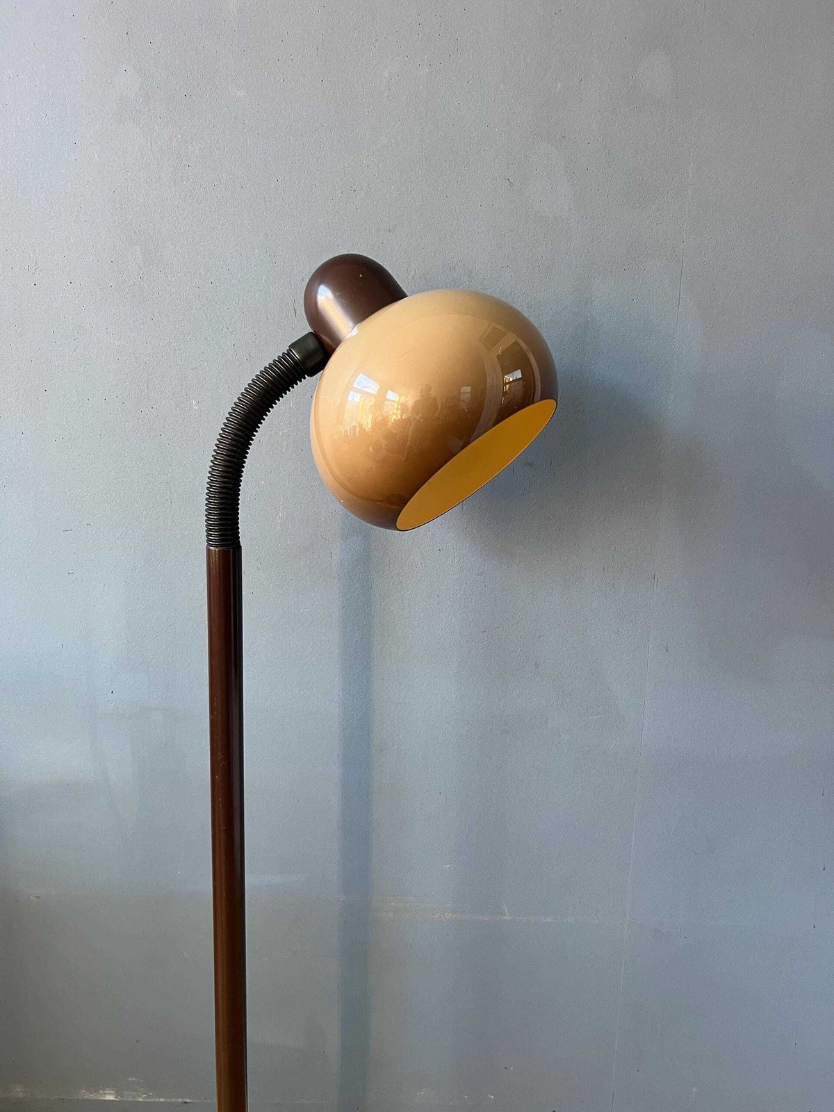 photo vinterior Mid Century Space Age Mushroom Floor Lamp By Hala Zeist