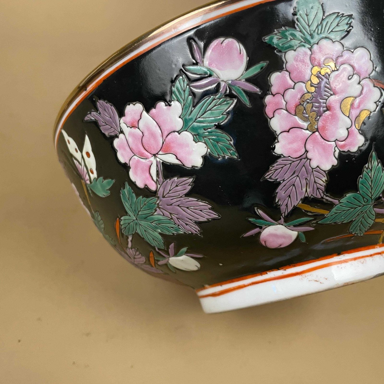 Oriental Ceramic Hand Painted Floral Bowl Plate Japanese Decorative Asian Round Porcelain Black Pink 20cm Hand Painted Display Antique photo vintage