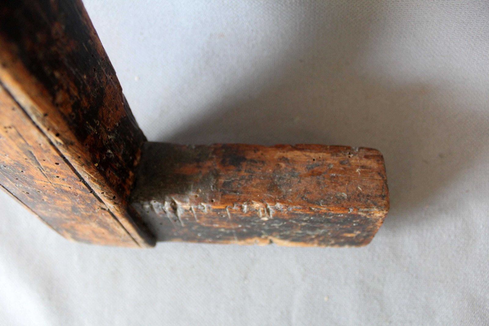 photo for sale Serre-joint à vis en bois d'époque, outil de menuiserie, outil de charpentier, décoration rustique, collection, industriel