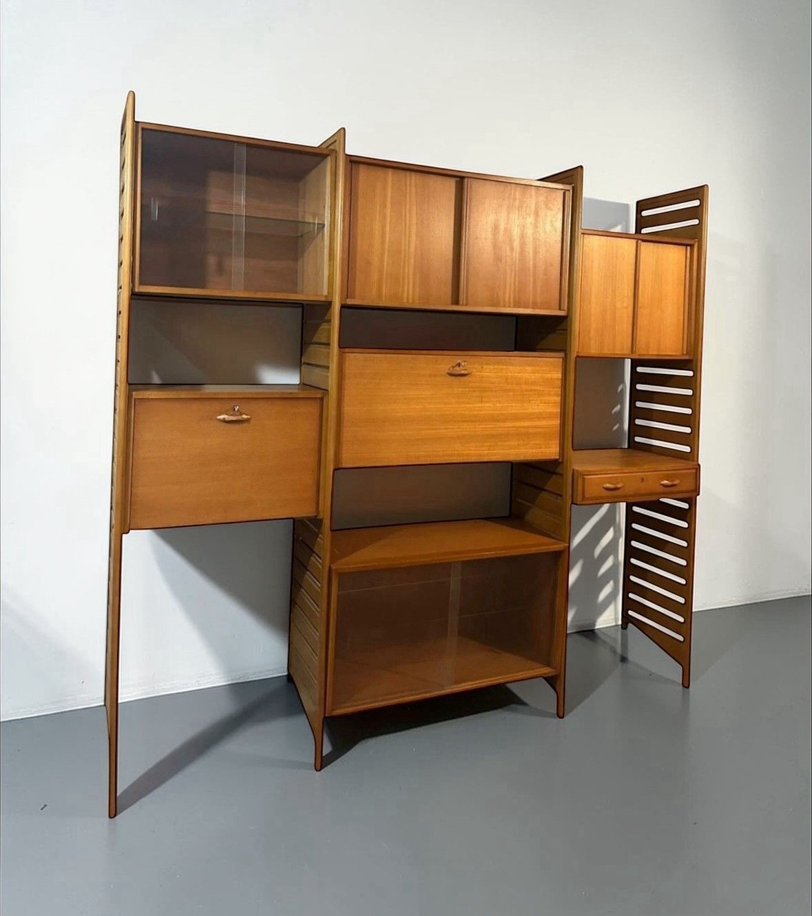 Furniture Mid Century Modern Teak Staples Ladderax C1960s Superior Quality Rare photo