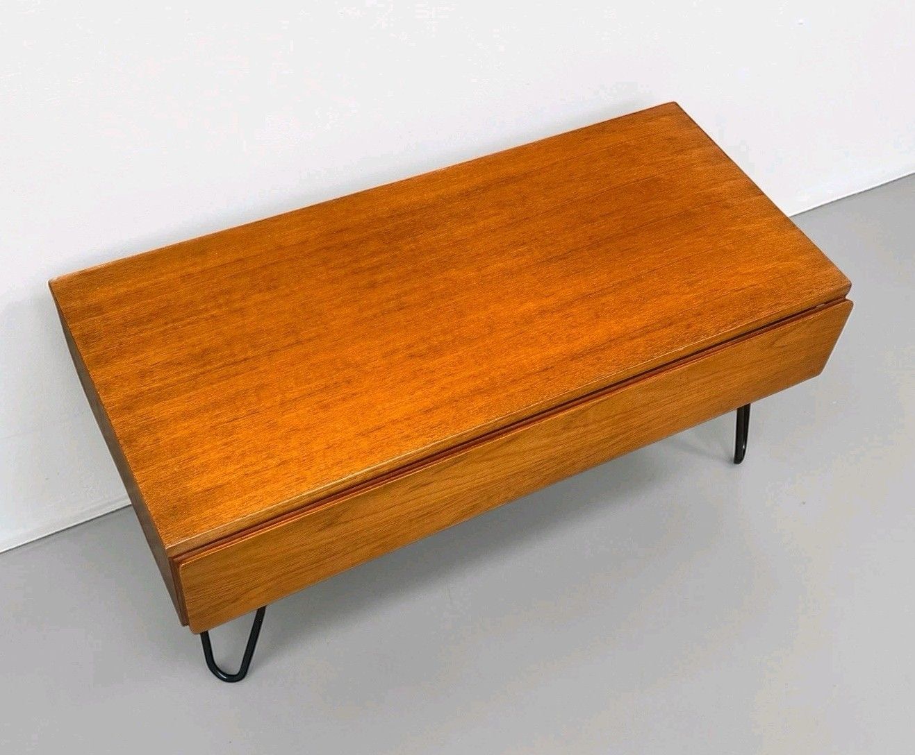 Teak Beaver And Tapley Coffee Table Media Unit Hair Pin Legs C1970s photo 145.0