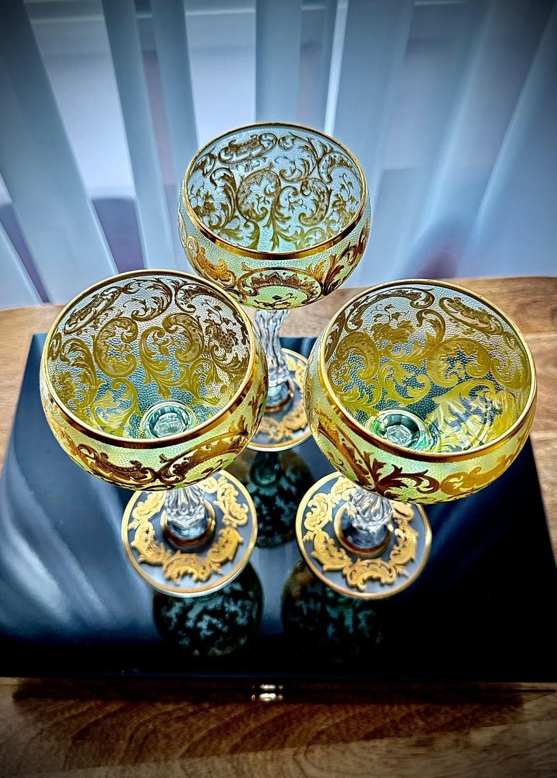 photo vintage Set Of 6 Antique Gilded Roemer Wine Glasses, 19th Century