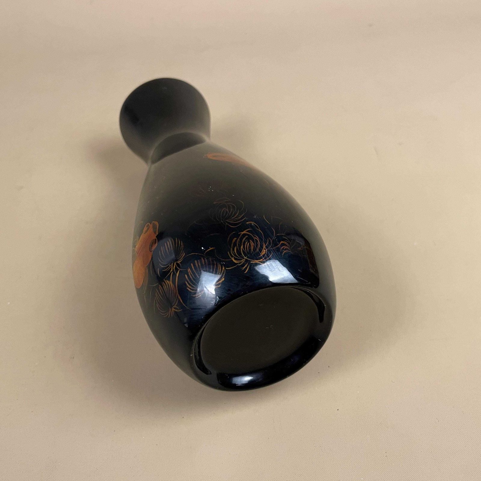 Asian Lacquer Vase Koi Goldfish Fish Hand Painted Black Oriental Chinoiserie Art Vase Chinese Lacquered Decorative photo vinterior