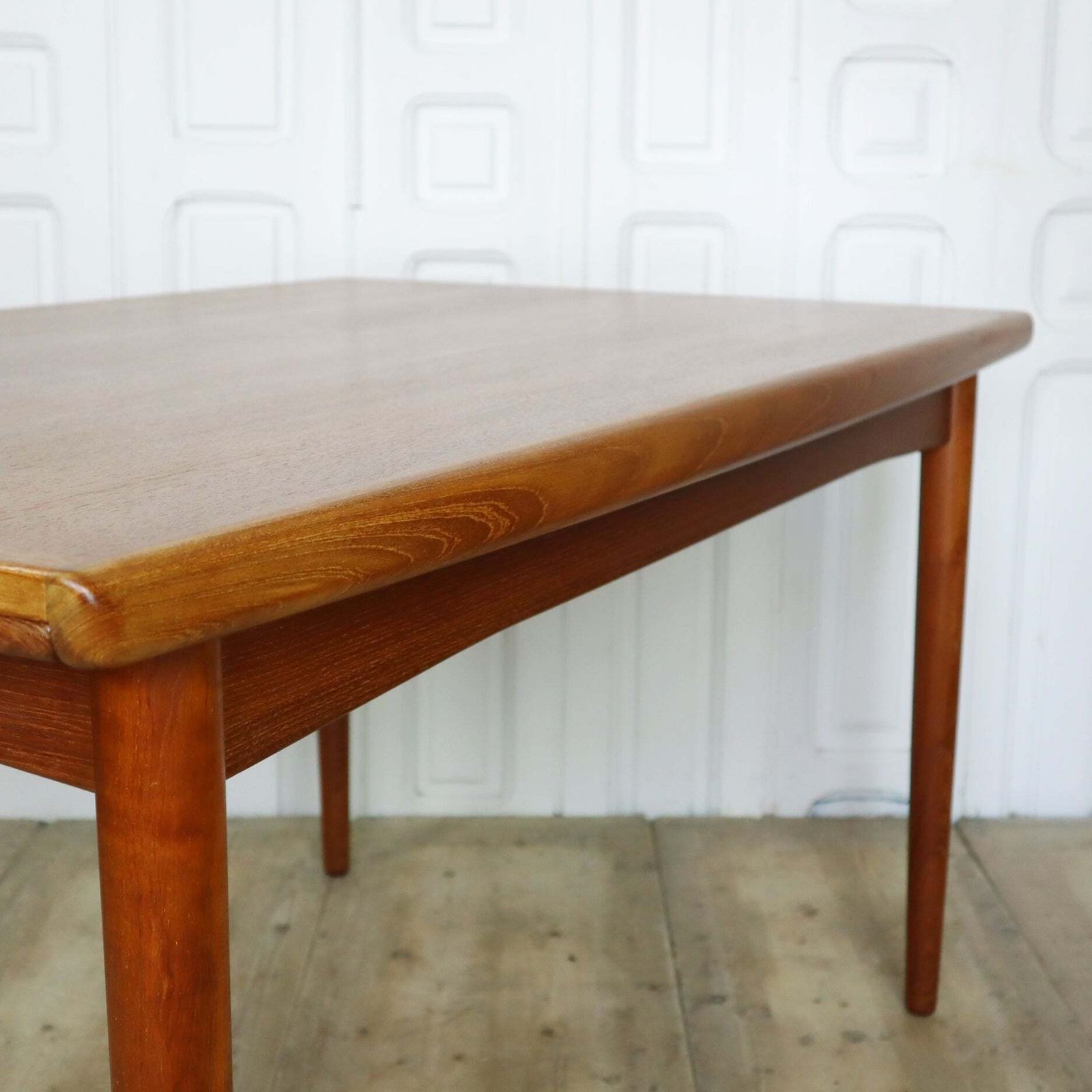 Mid Century Danish Teak Extending Dining Table photo vinterior