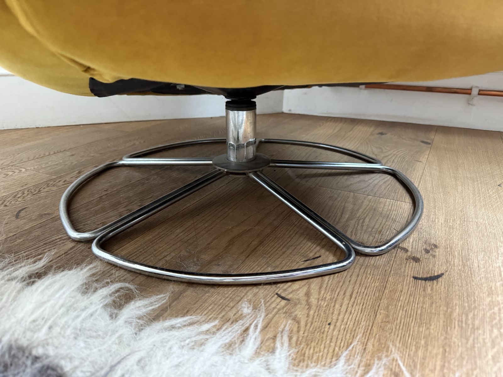Vintage Swivel Armchair 1970’s Mustard Yellow Velvet photo Furniture