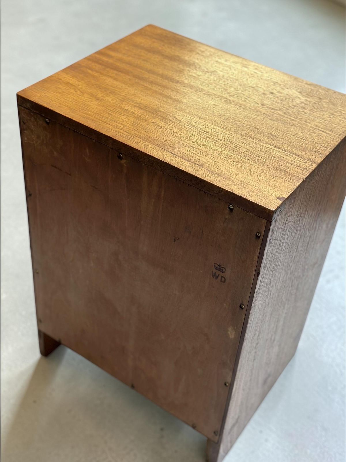 Mid Century Teak Open Cabinet / Low Shelf Unit — Dovetailed Construction, British C.1960s photo vinterior