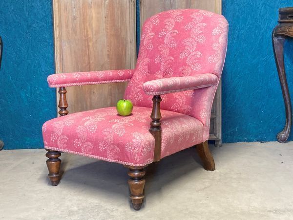 A Fine Country House Victorian Parlour Armchair photo furniture