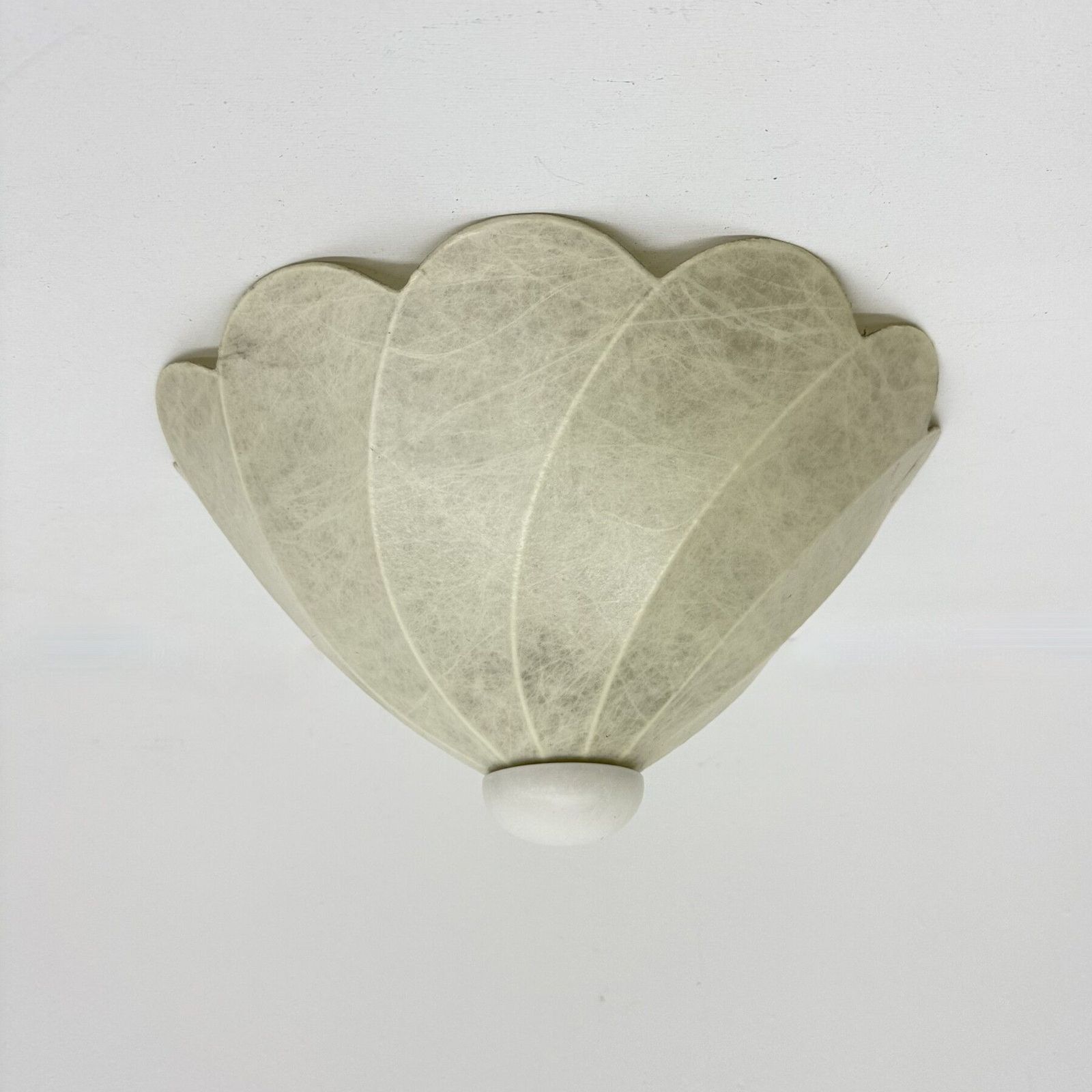 Mid Century Design Cocoon Plafondlamp, Jaren 1970 photo Verlichting