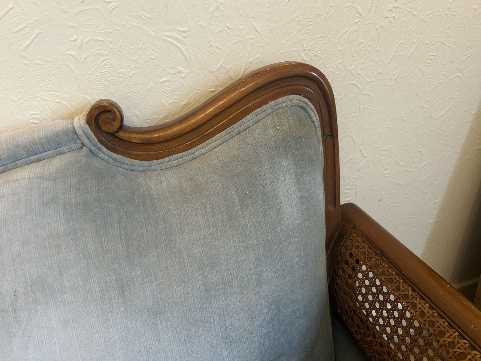 Antique French Style Chestnut And Velvet Sofa. Made In Philadelphia, USA, Mid 1900’s..
