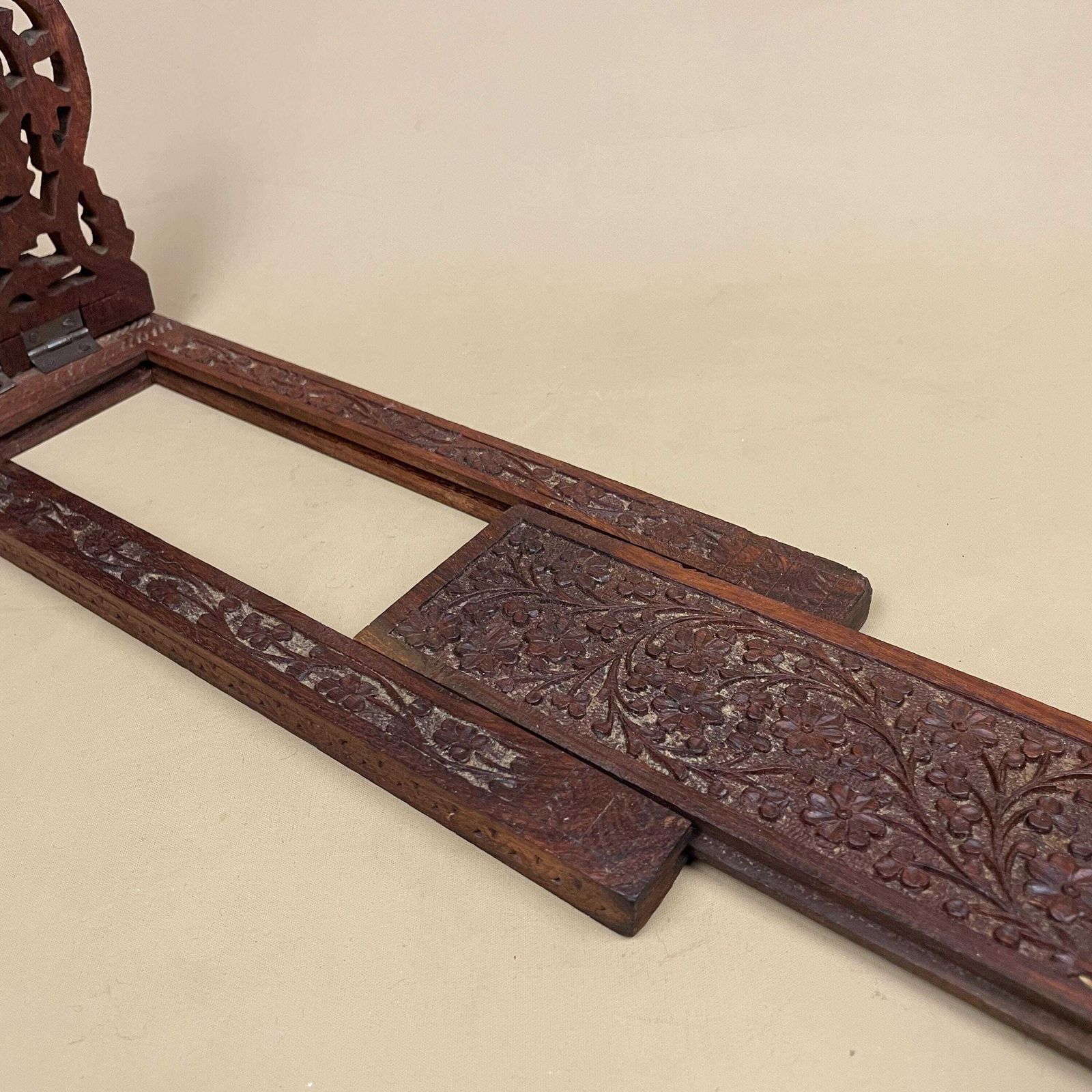 Antique Extending Book Slide Ends Anglo Indian Hand Carved Victorian Style Shelf Display Library Novel Stand Adjustable photo vintage