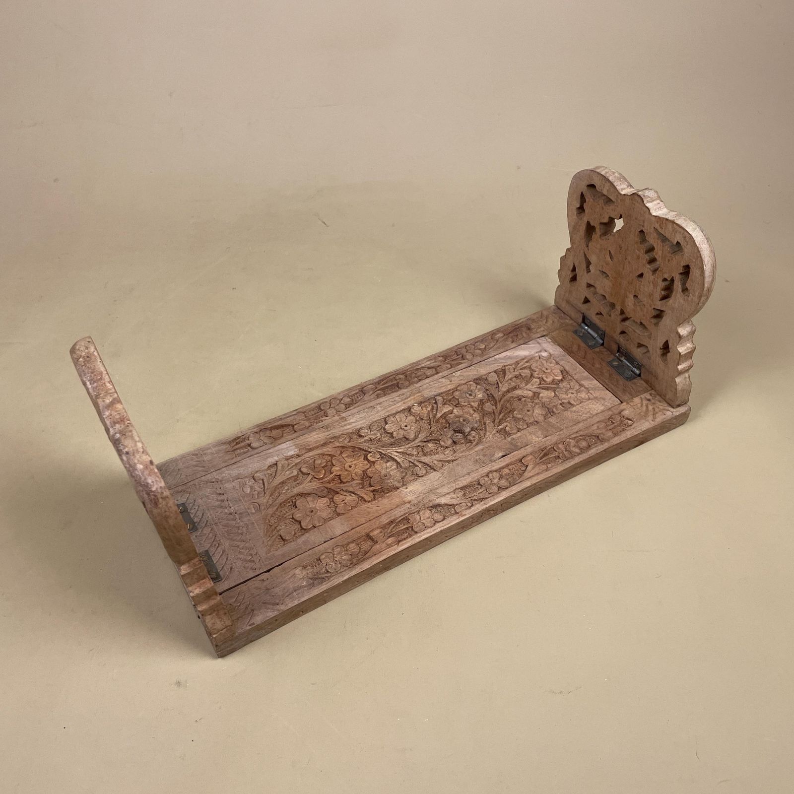 Anglo Indian Extending Book Slide Endshand Carved Antique Victorian Style Shelf Display Library Novel Stand Adjustable photo Furniture