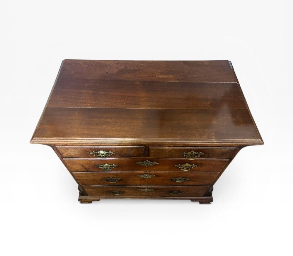 George III Walnut Small Chest Of Drawers photo 633.0