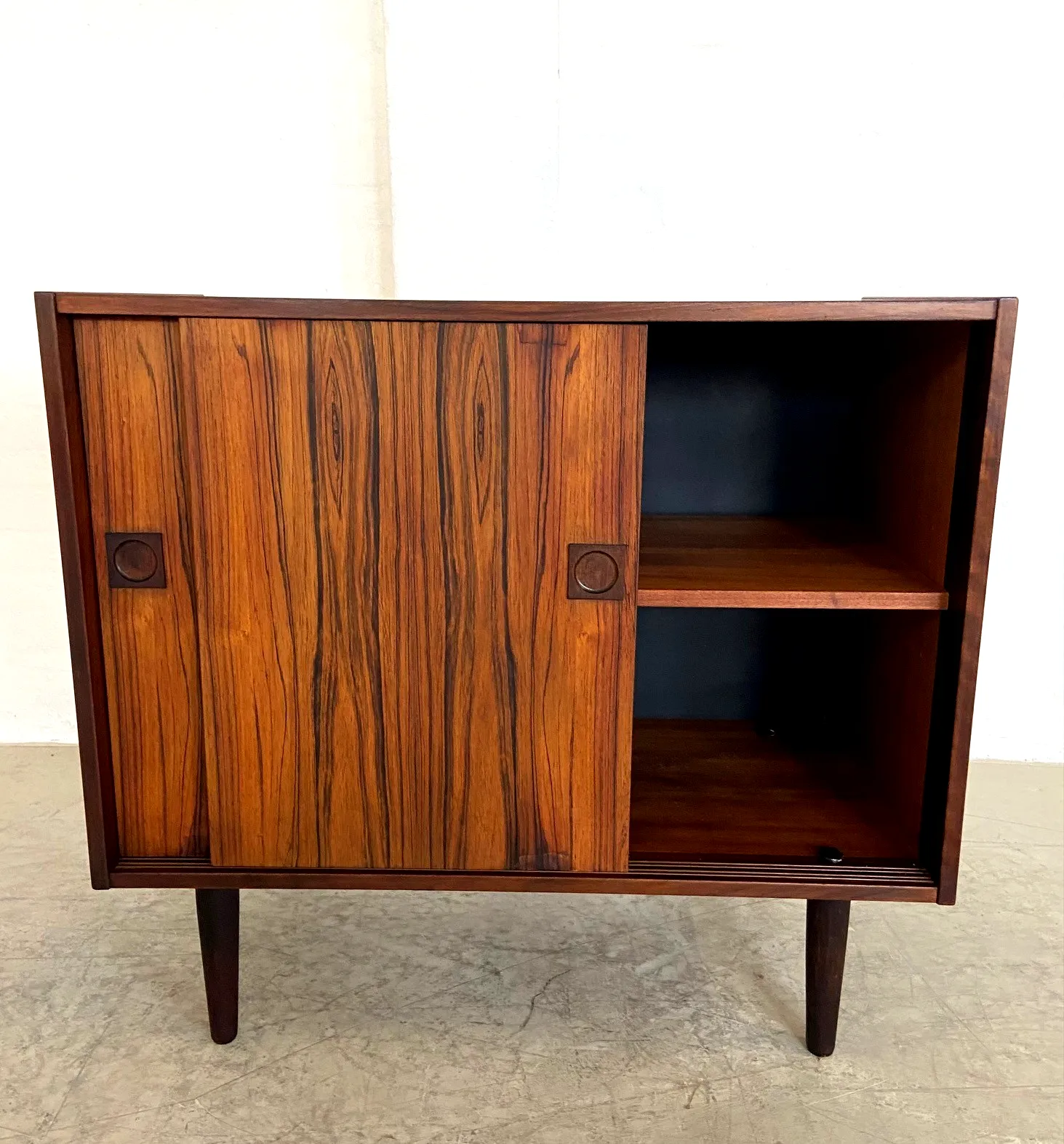 photo furniture Vintage Retro Danish Mid Century Rosewood Sideboard  1960,S