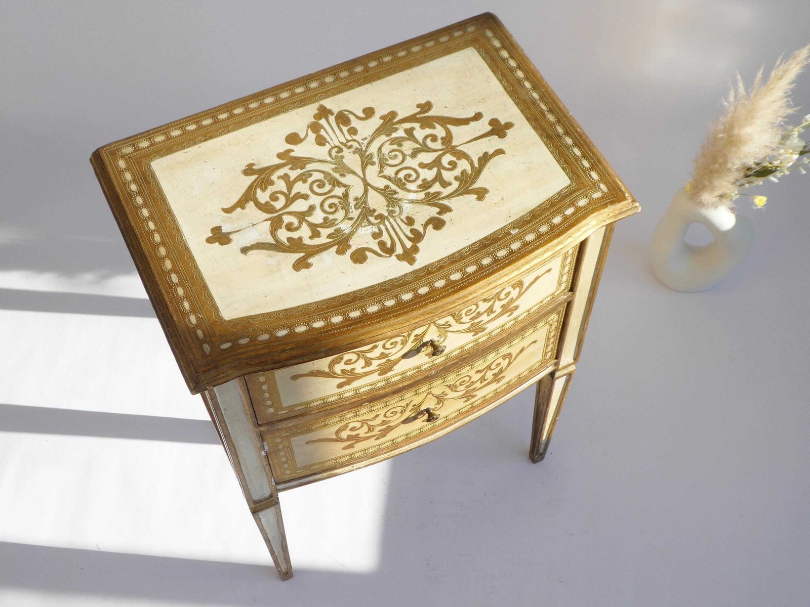 Florentine Wooden Chest Of Drawers In Gold And White, Italian Entryway Table, Hollywood Regency Console photo for sale