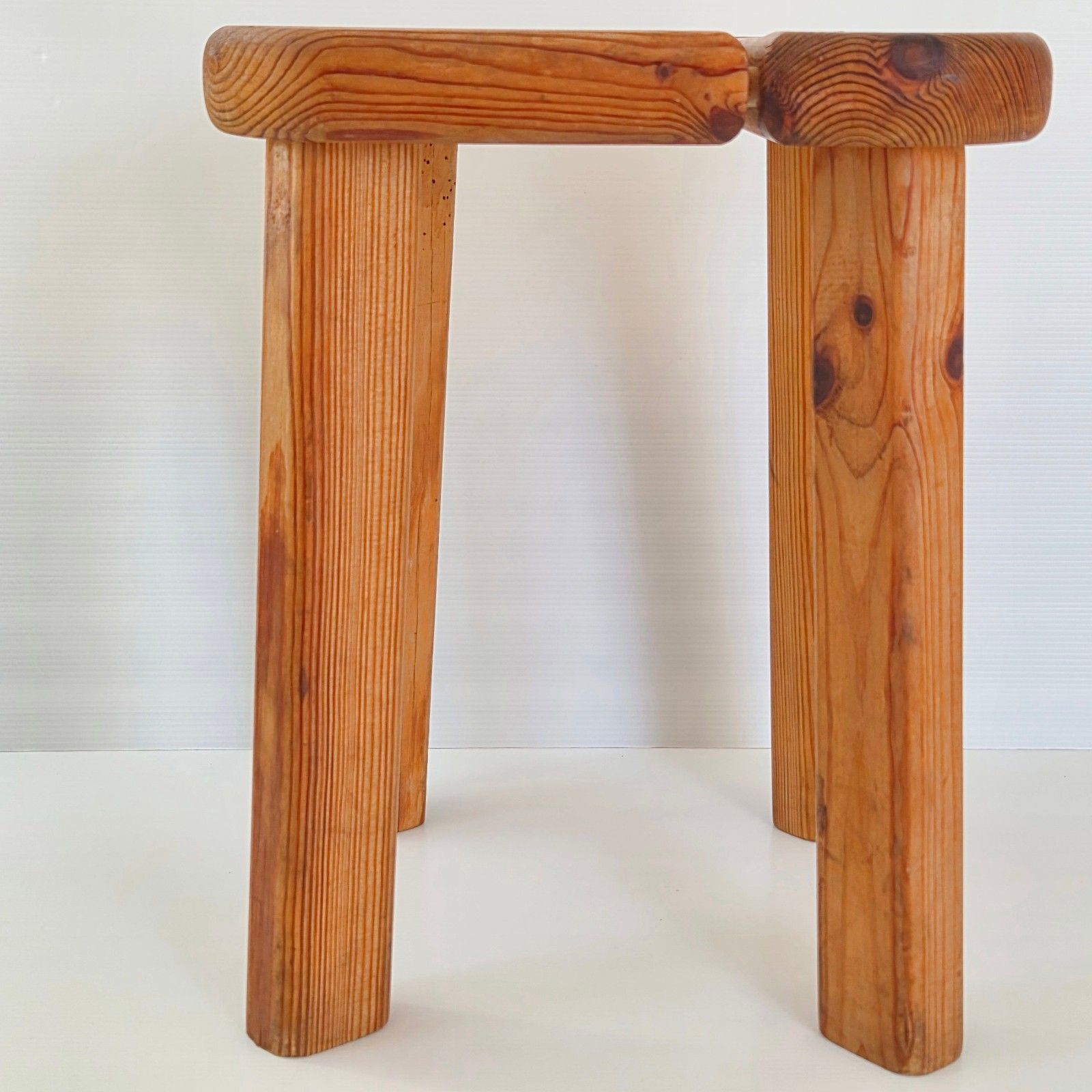 357.0 Vintage Swedish Scandinavian 1950 Olof Ottelin Pine Stool For Finnsauna photo