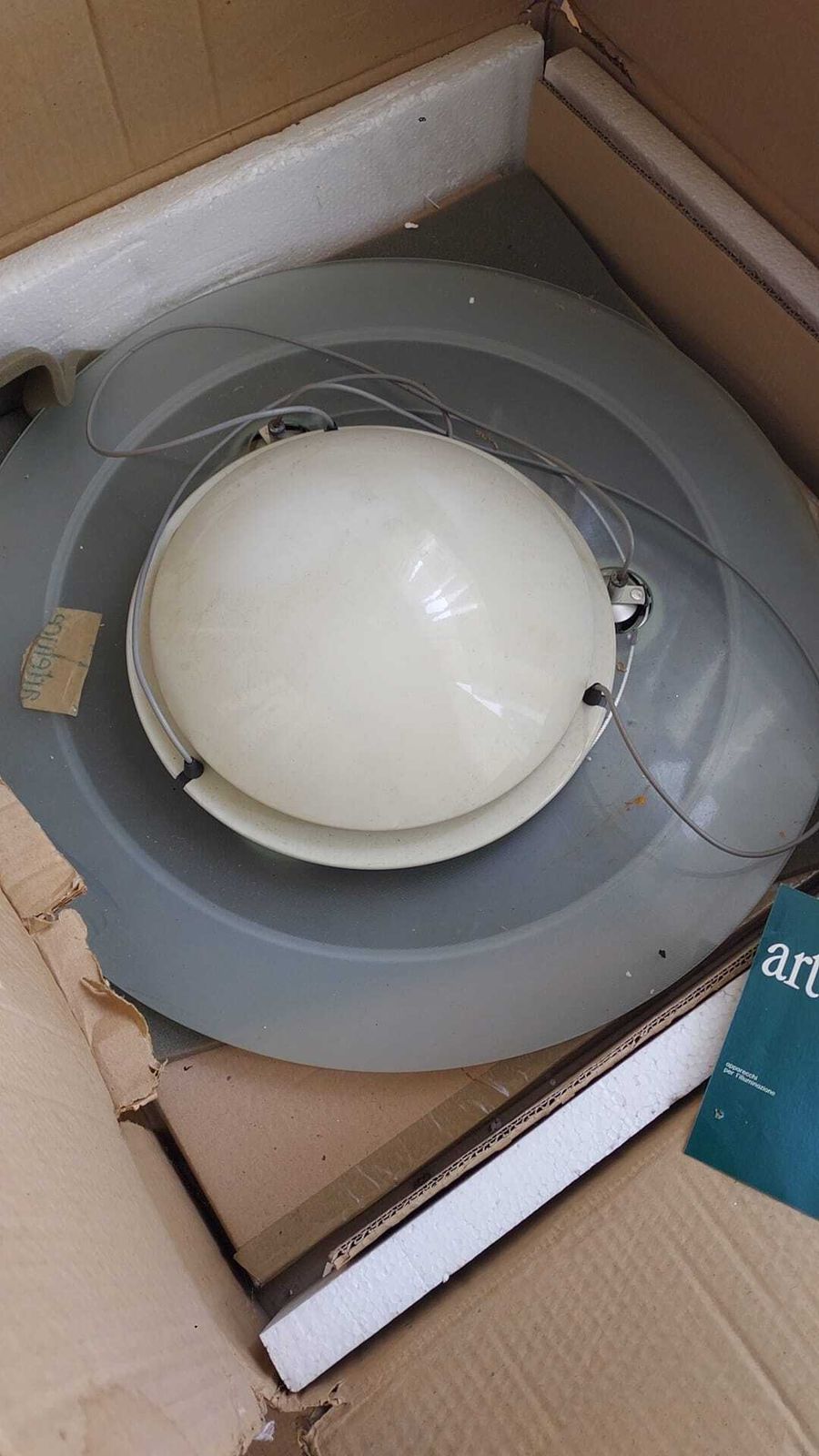 Arteluce Aurora 1040 Pendant Lamp, 1983, Perry King & Santiago Miranda, Italy