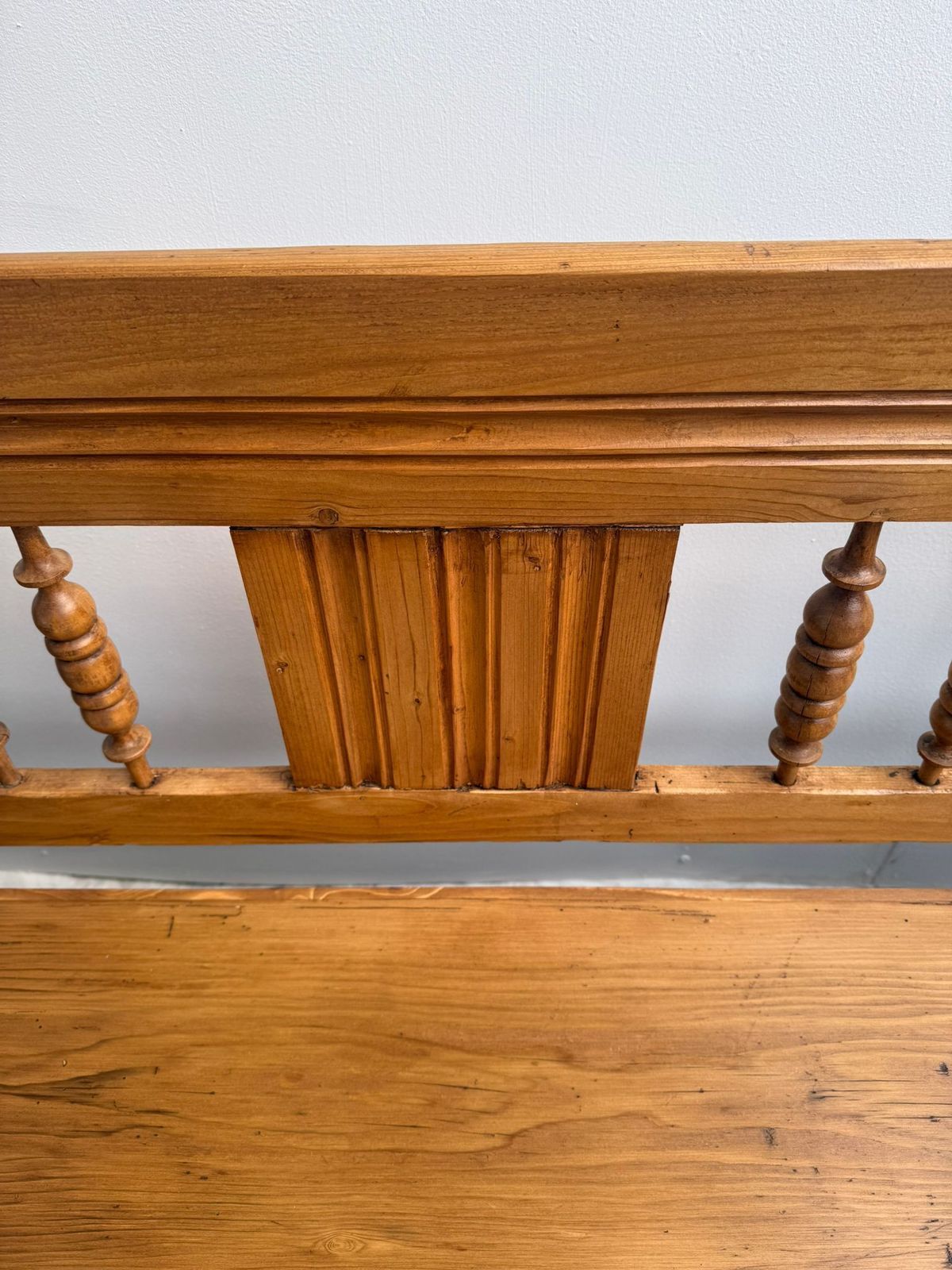 A Superbly Waxed Genuine Victorian Pine Hungarian 2/3 Seater Box Settle photo vintage