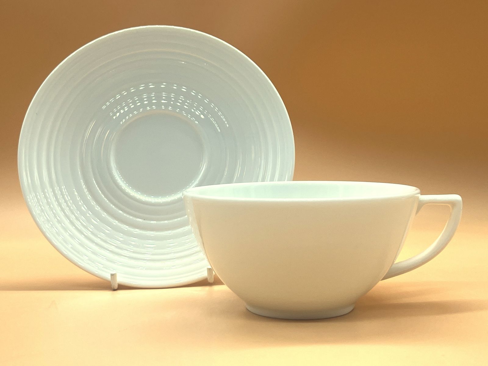 Jasper Conran For Wedgwood China White Large Breakfast Cup And Saucer Duo In Original Box. photo Home Decor
