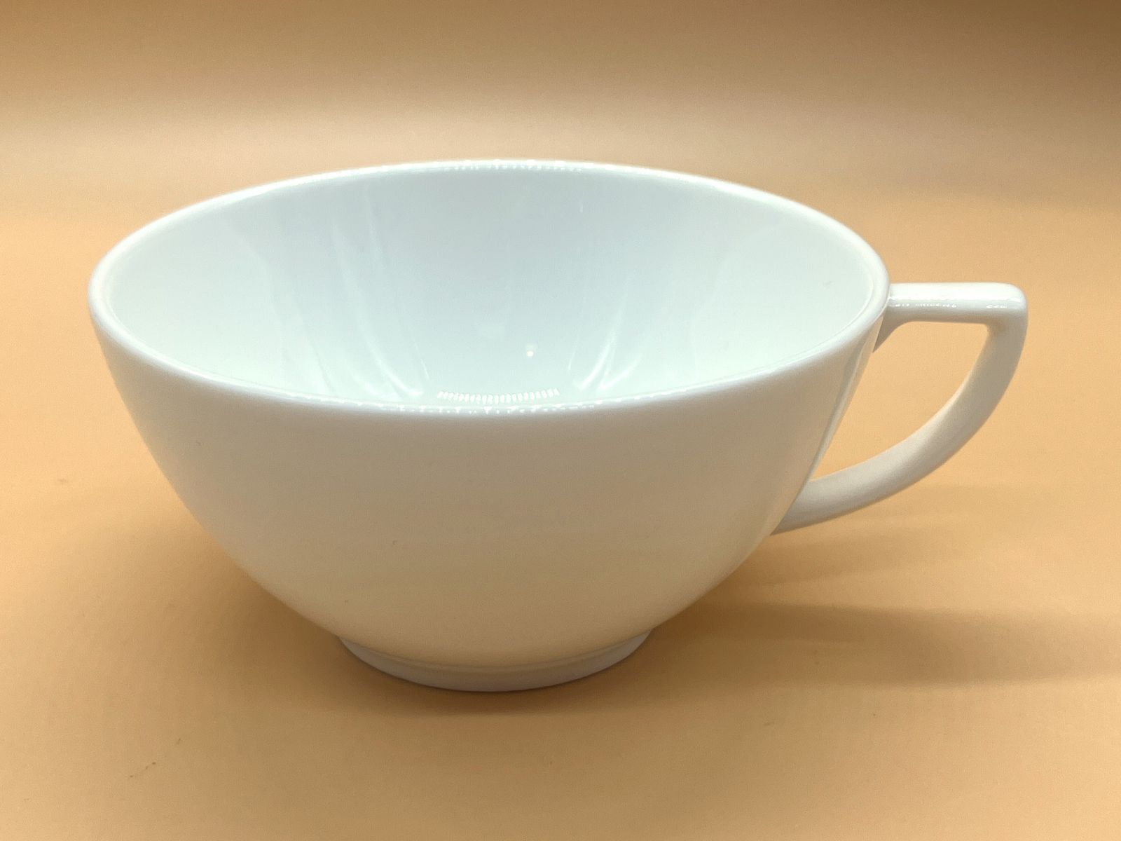 Jasper Conran For Wedgwood China White Large Breakfast Cup And Saucer Duo In Original Box. photo vintage