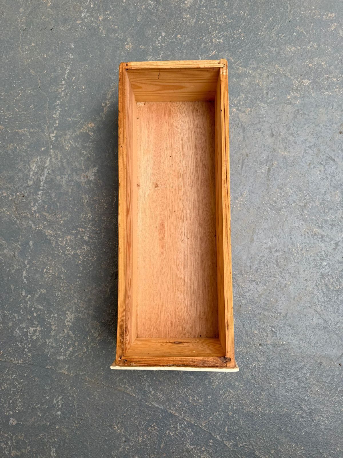 photo vinterior An Amazing Painted Hungarian Victorian Pine 50 Drawer Shop Fitting