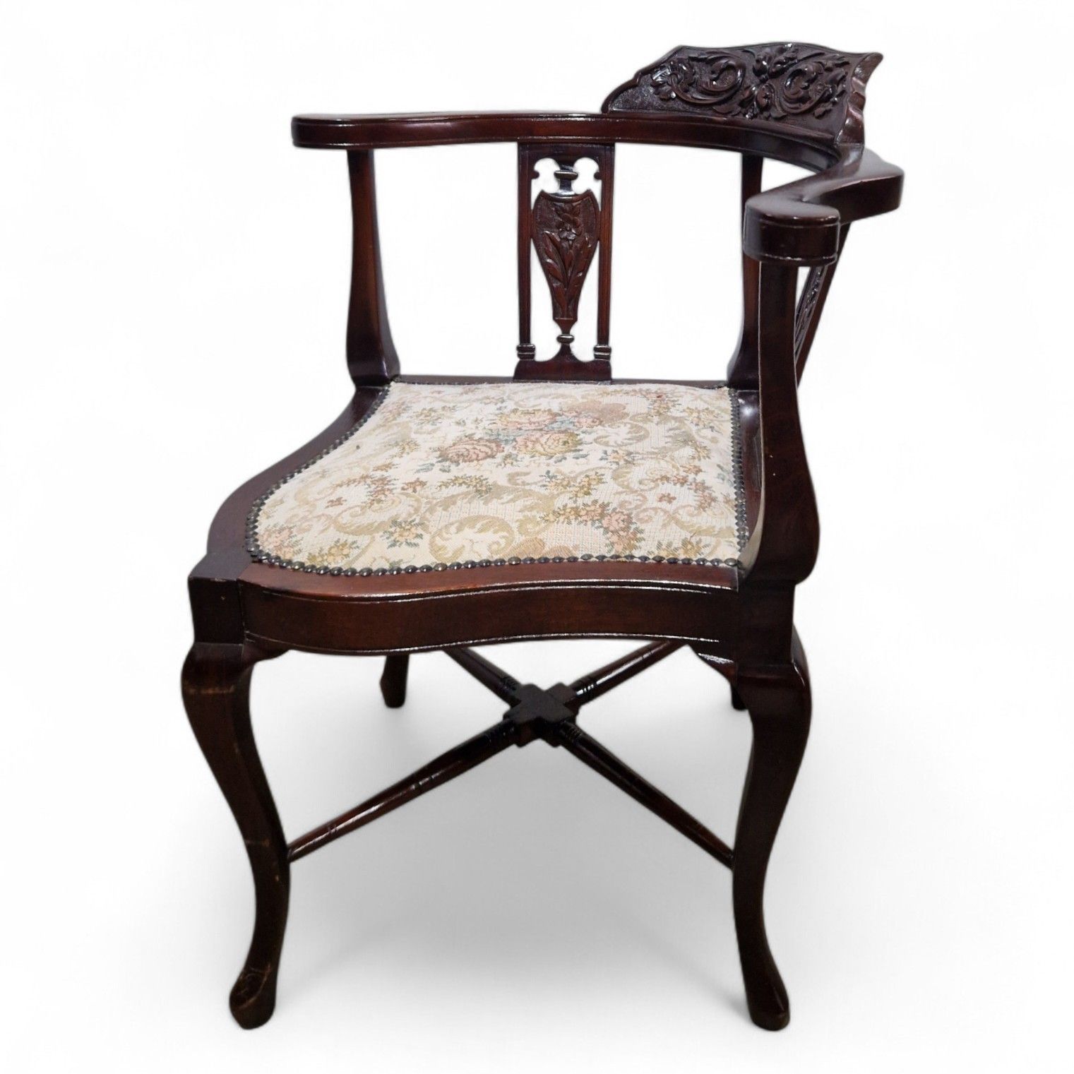 photo vinterior Victorian Corner Chair Carved Mahogany Bow Back Armchair Cabriole Legs Antique
