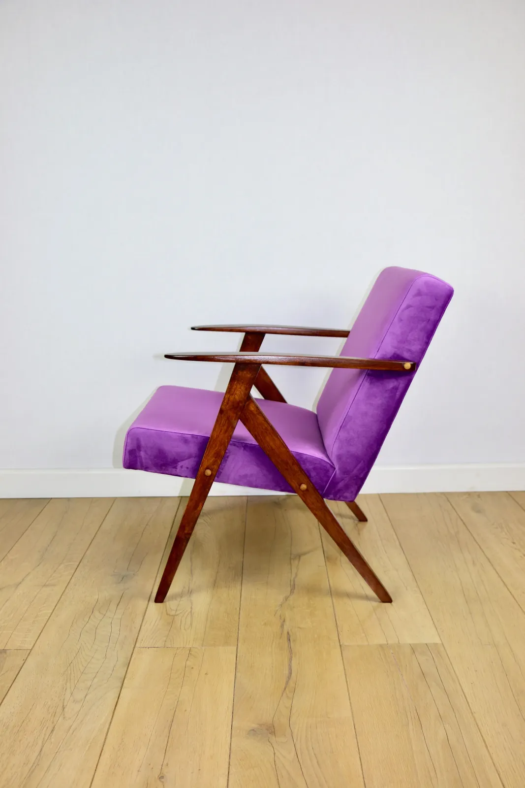 Vintage Armchair Like Var Purple Velvet   2 Pieces Available photo vinterior