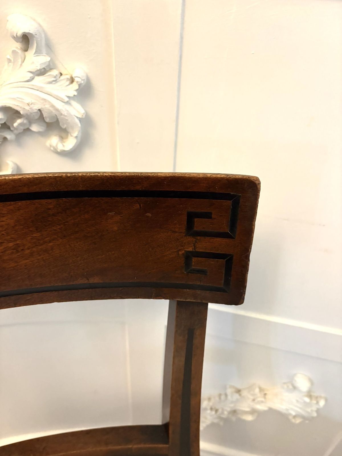 Antique English 19th Century Mahogany Klismos Dining Side Chairs – Pair photo vinterior