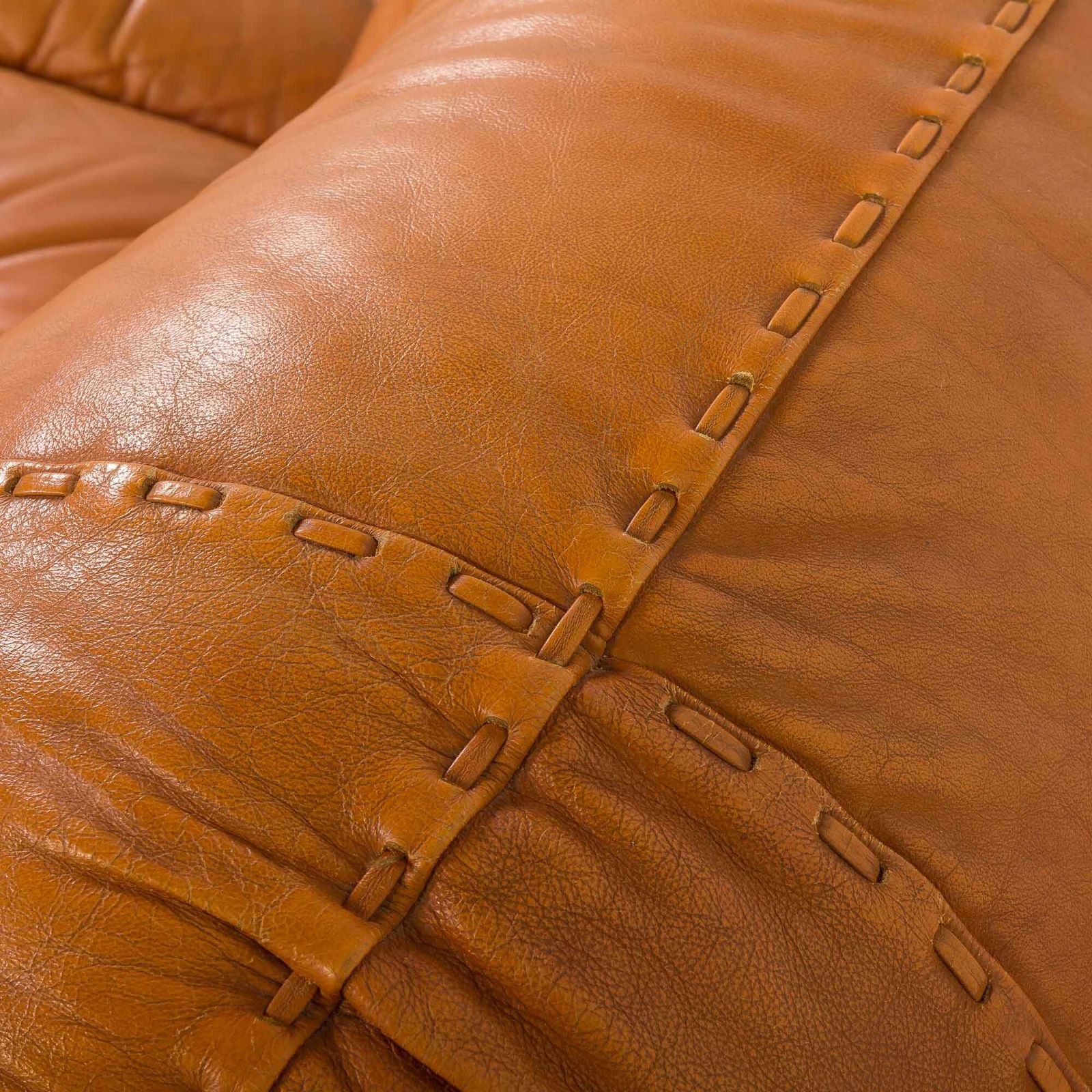 photo furniture Mobil Girgi Sapporo Leather Sofa, 1970s