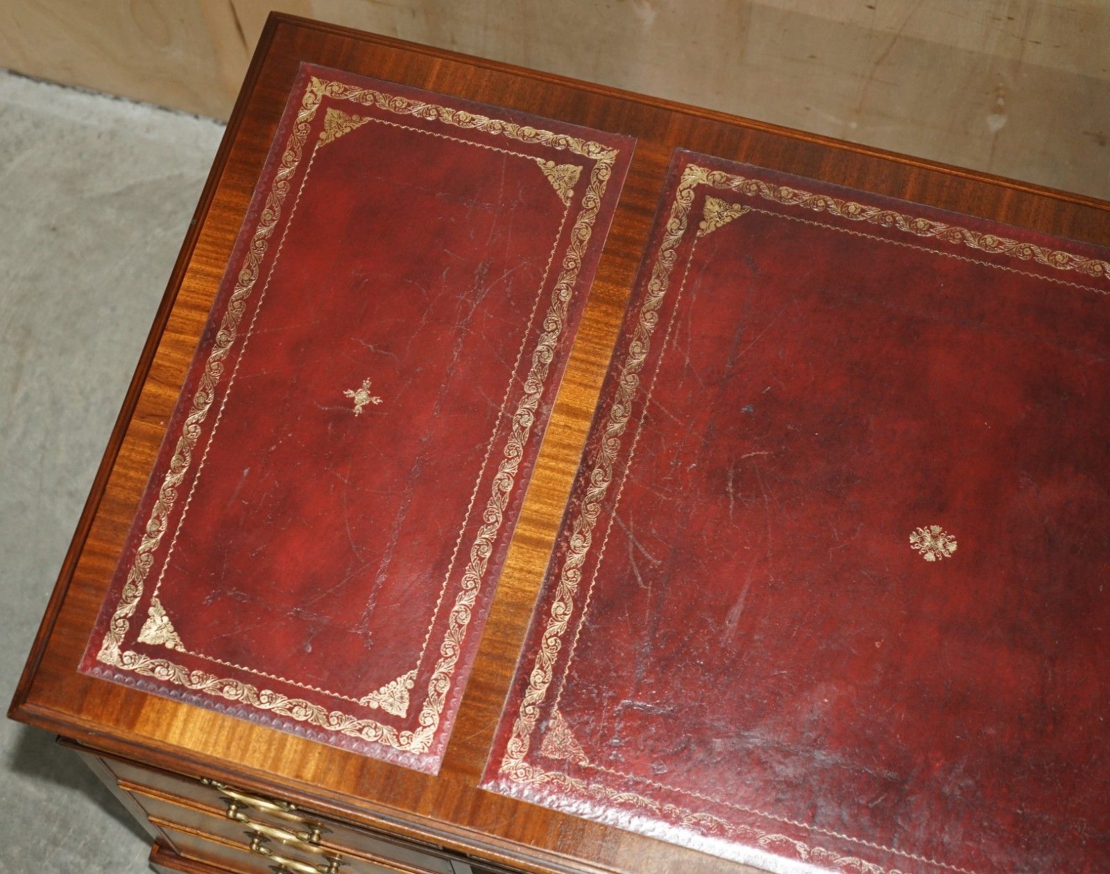 Furniture Lovely Bevan Funnell Mahogany Partner Desk Oxblood Gold Leaf Tooled Leather Top photo