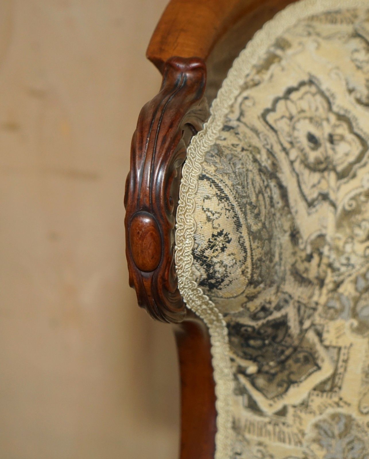 Fine Antique Victorian Hand Carved Library Reading Wingback Show Framed Armchair photo vinterior