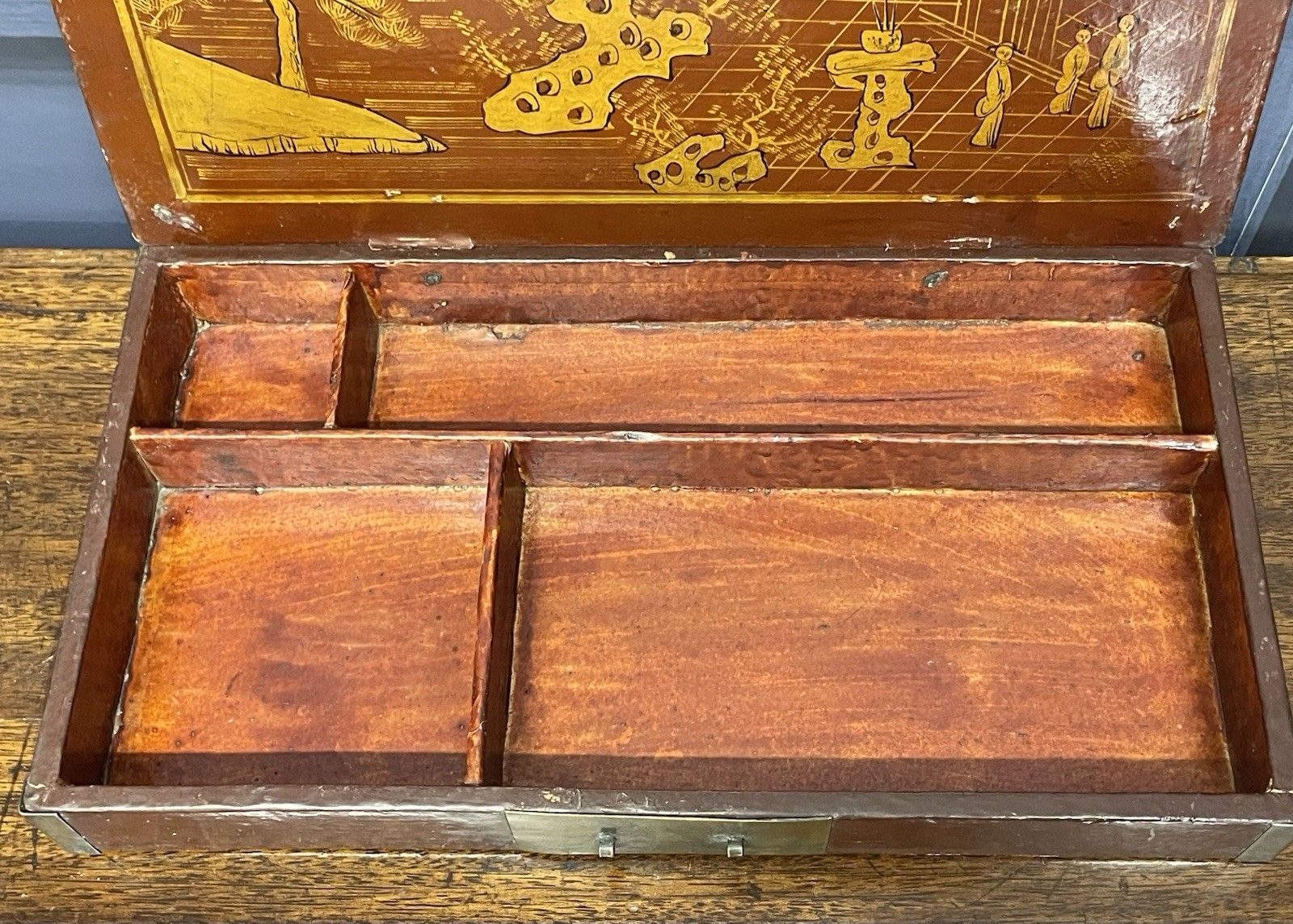 photo vintage Rare Antique Chinese Lacquer Red & Gold Writing Artist Box Qing Dynasty
