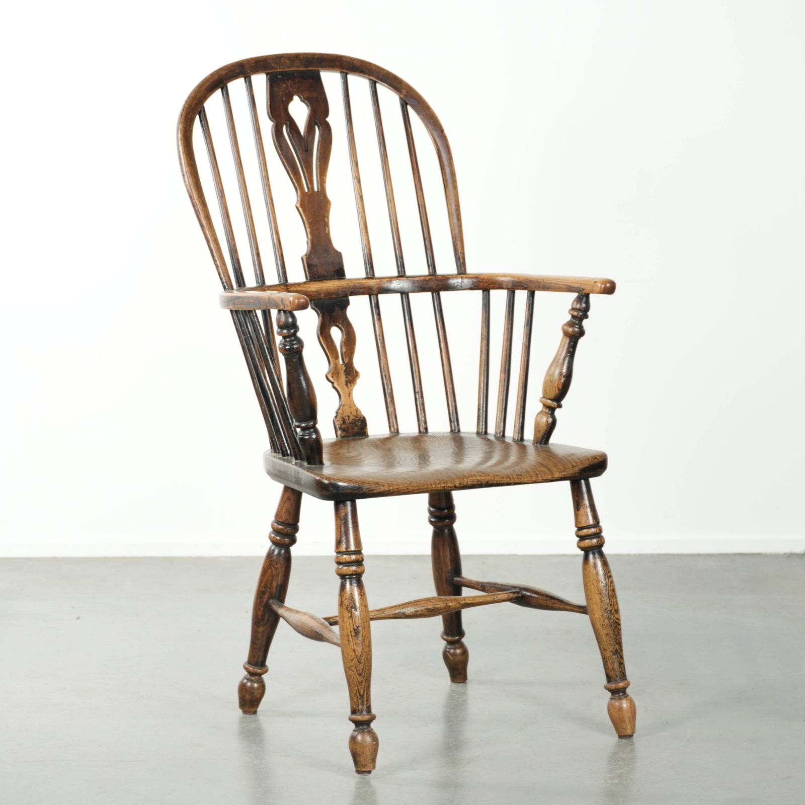 Elegant Antique English Early 19th Century Windsor Highback Chair With A Beautiful Patina And Stunning Colors.