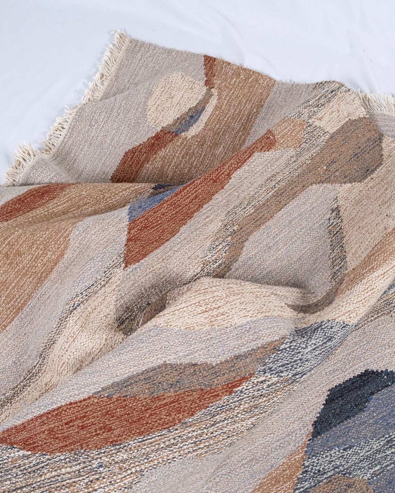 Modern Oriental Kilims, Landscape photo 1600.0