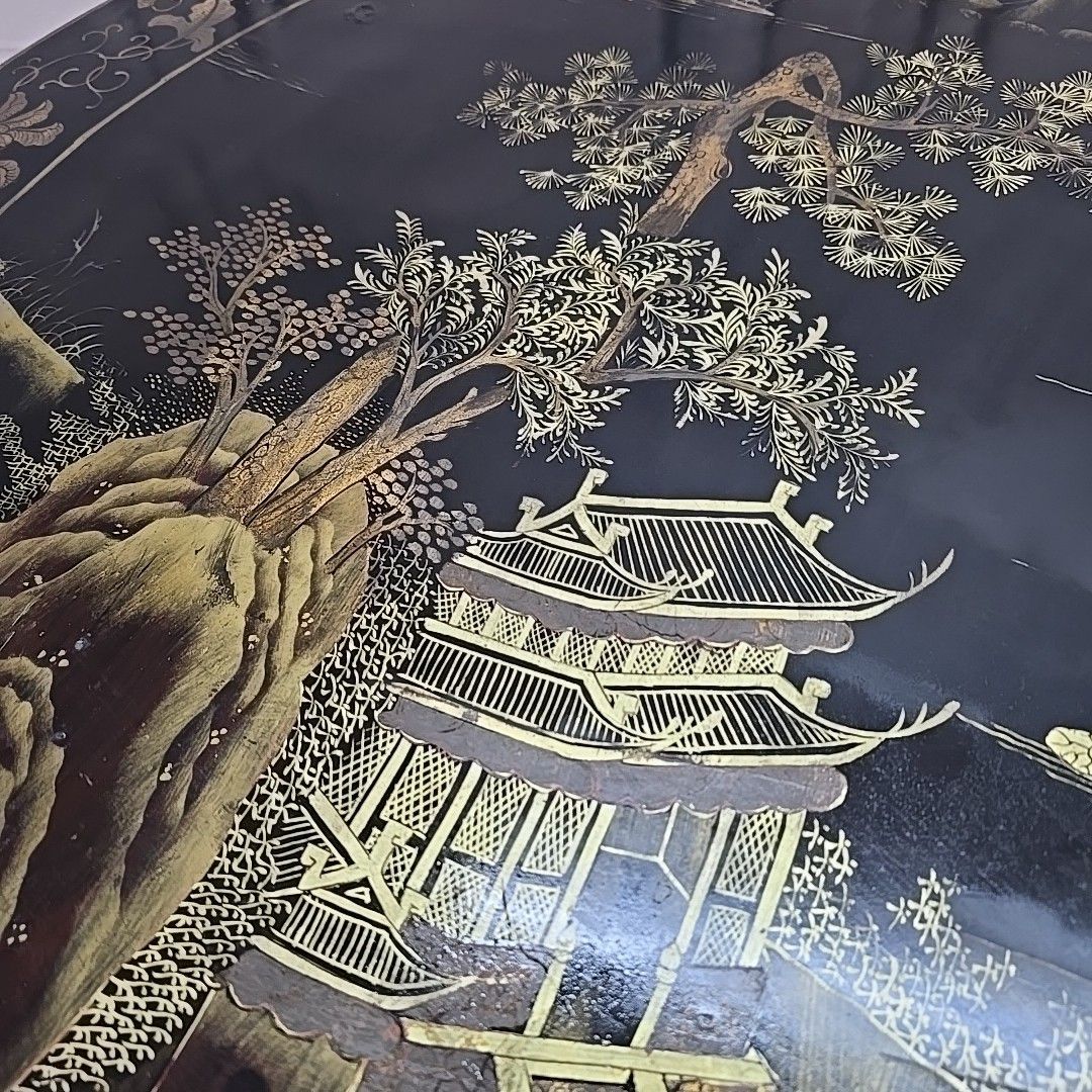 photo vintage Antique Tilt Top Table Chinoiserie Lacquered Oriental Chinese Tripod Vintage