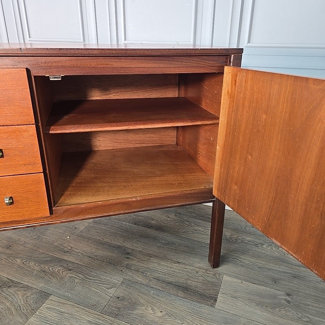 photo vintage Mid Century Sideboard Archie Shine Teak Credenza Buffet Tv Cabinet Retro