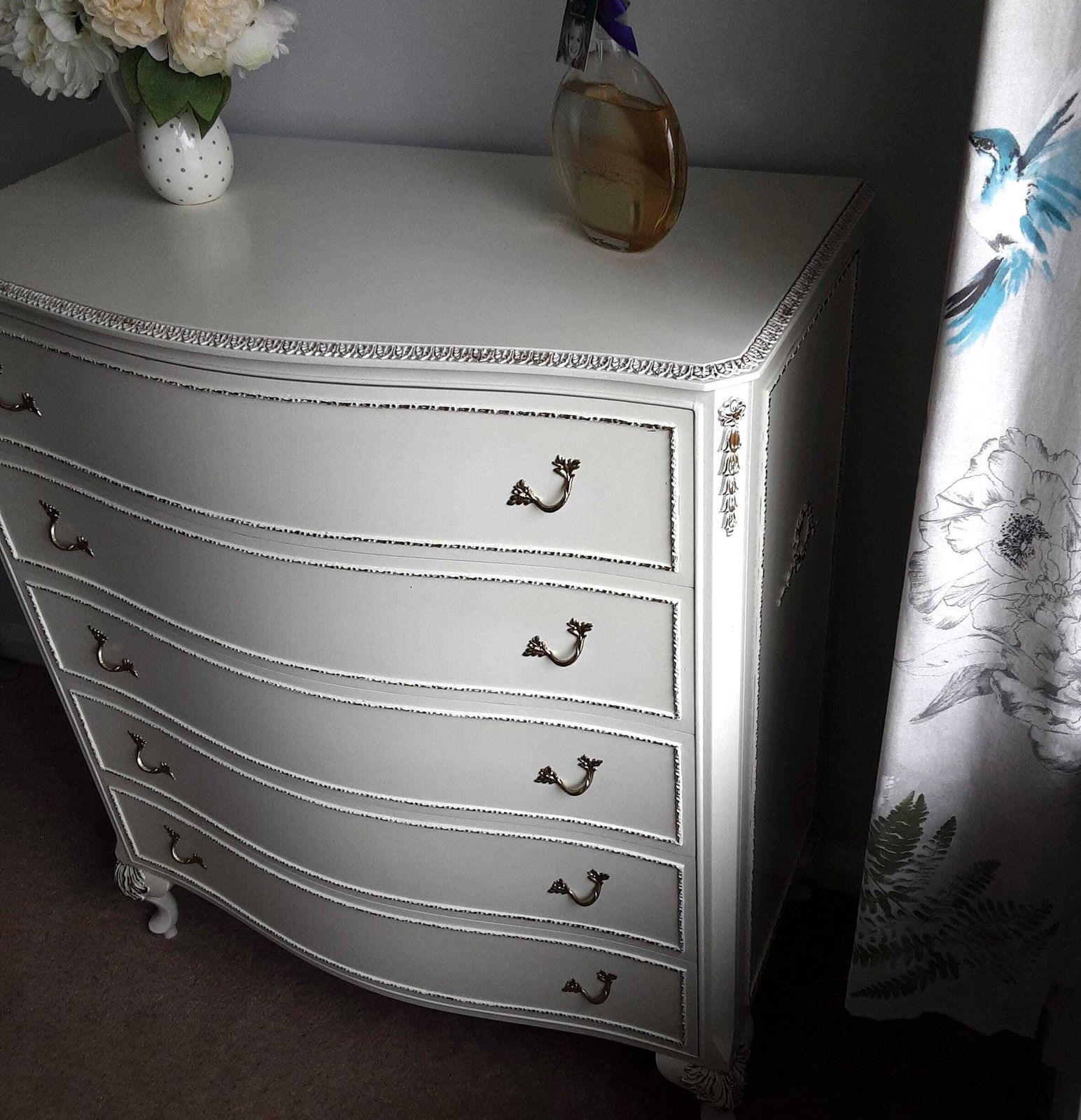 Olympus Louis Style Five Drawer Chest. photo vinterior