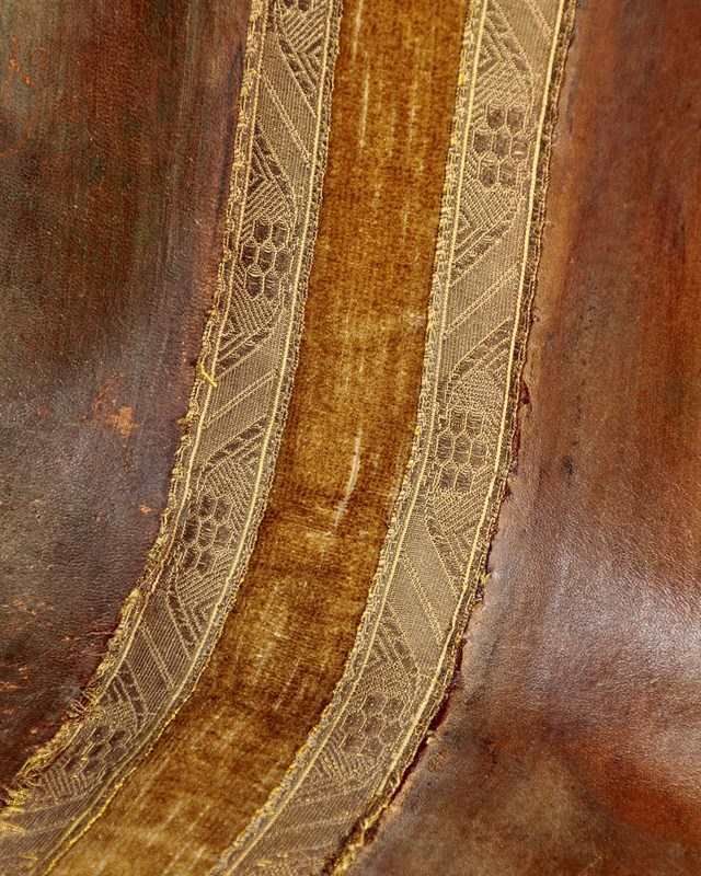 French Belle époque Leather Banquette Sofa Circa 1900, With Velvet Trim photo vinterior