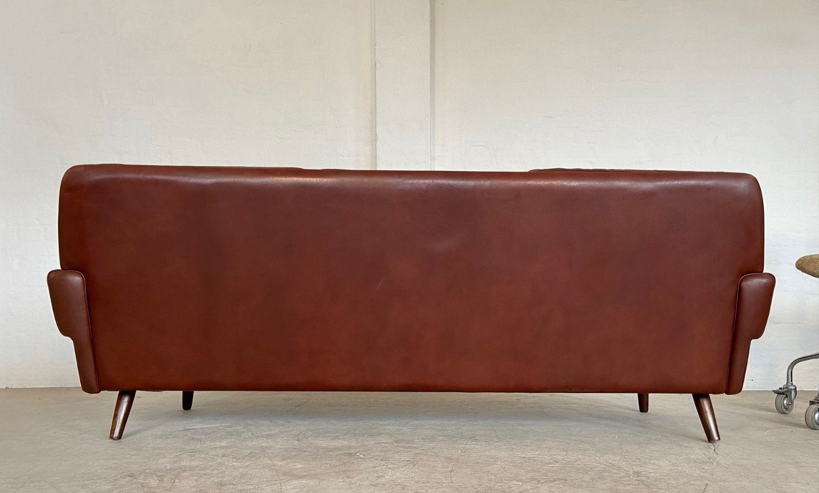 photo furniture Vintage Danish  Retro Svend Skipper  3 Person Sofa In Dark Cognac  Leather