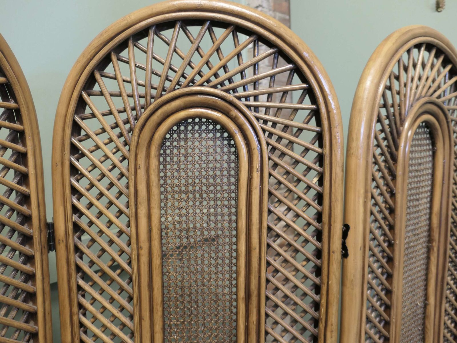 Mid Century Bamboo 3 Fold Dressing Screen, Room Divider This Is A Very Appealing Piece photo for sale