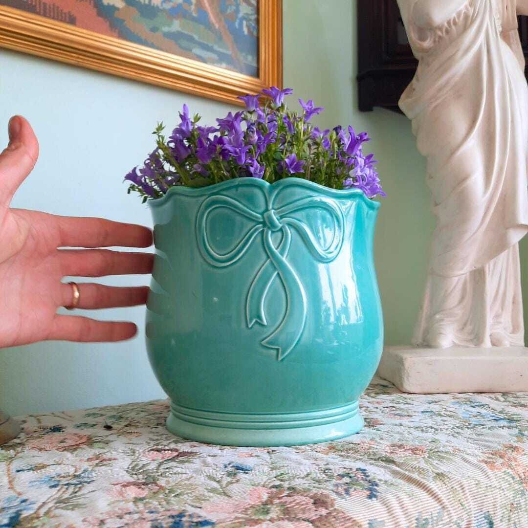 Rare Vintage 80's Poole Pottery Planter With Bow H 6.5 In