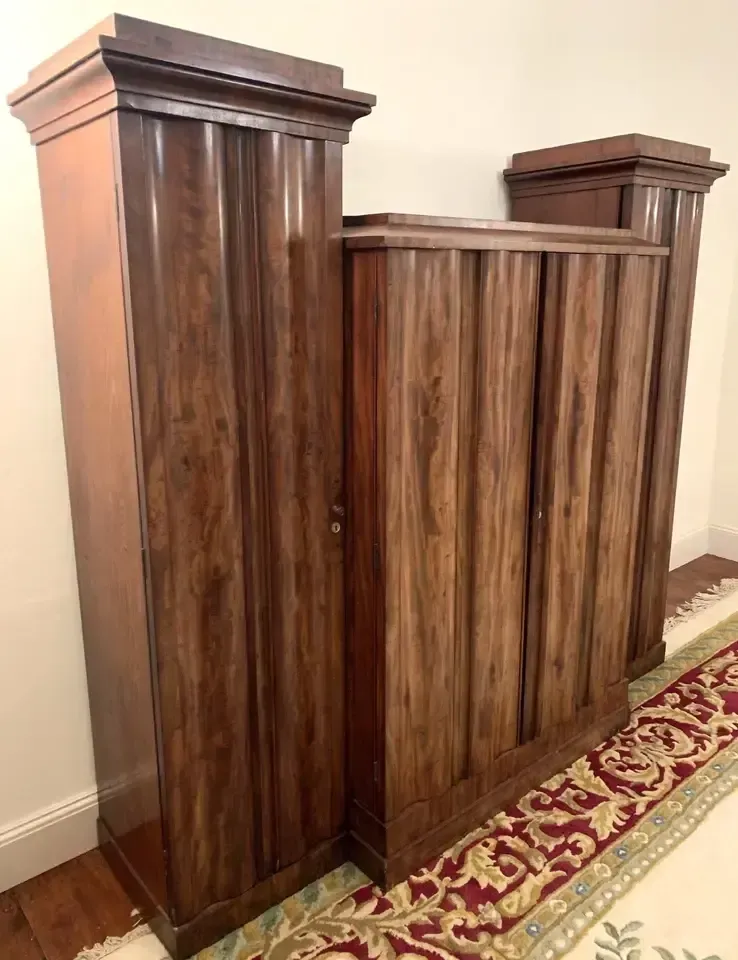 Large Antique Mahogany Wardrobe With Drawers, Shelves & Linen Press Sliders In Good Condition photo for sale